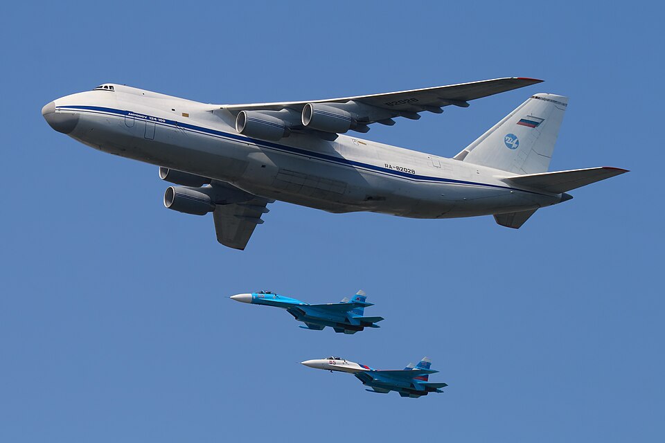 Antonov An-124-100 Ruslan